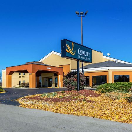 Quality Inn & Suites Southport Индианаполис Экстерьер фото
