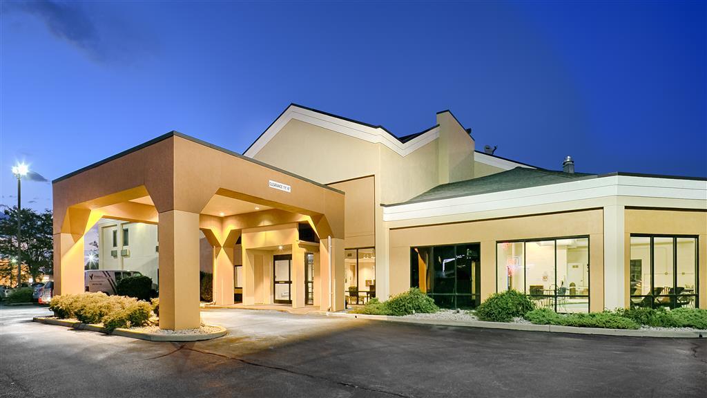 Quality Inn & Suites Southport Индианаполис Экстерьер фото